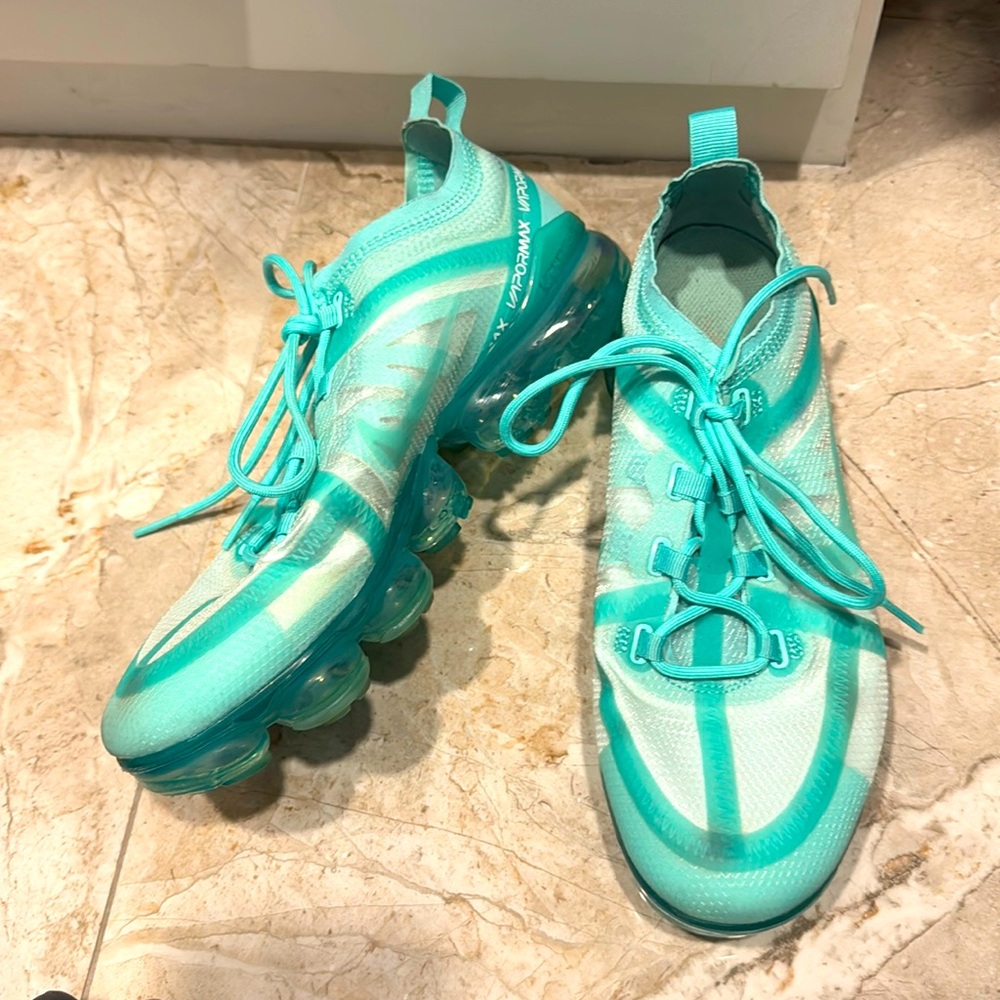 Nikes shoes vapormax